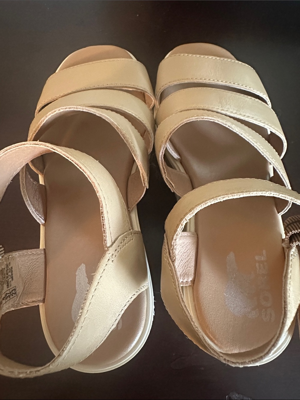 EUC Women’s 6 SOREL sandals - Picture 6 of 8